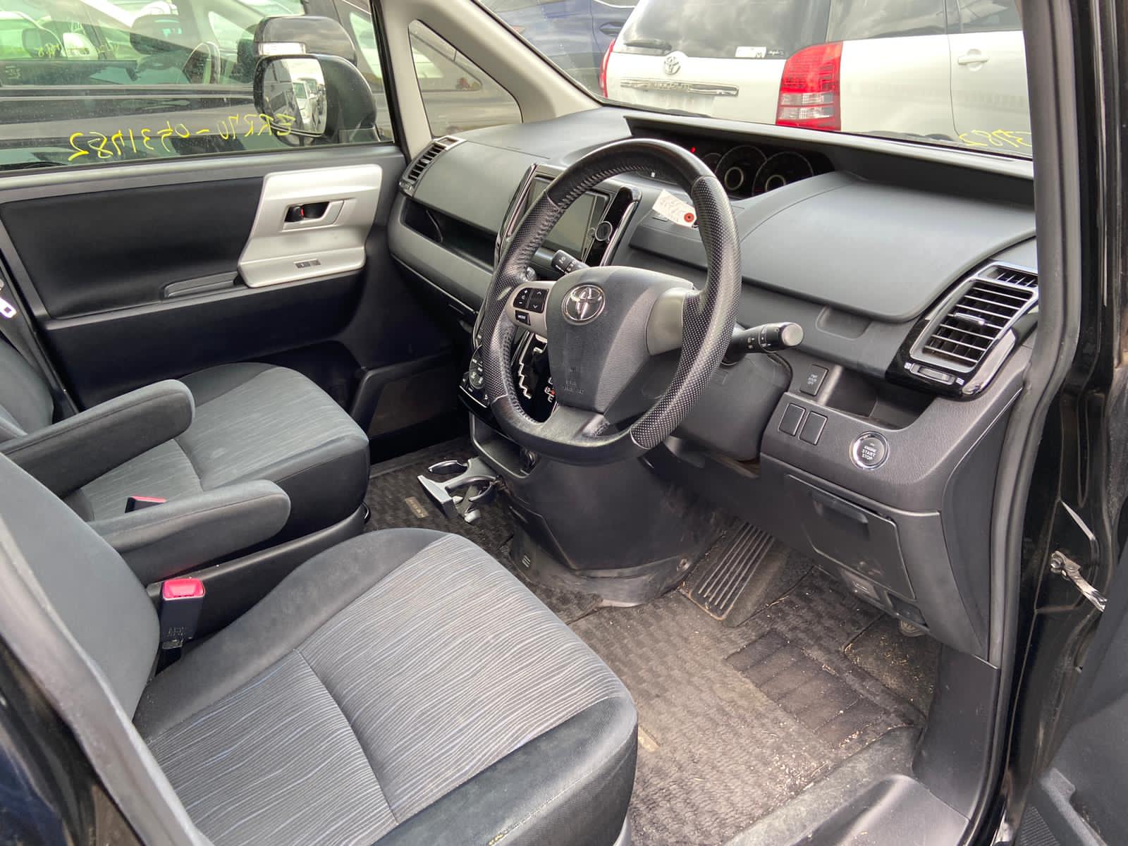 2012 Toyota Noah
